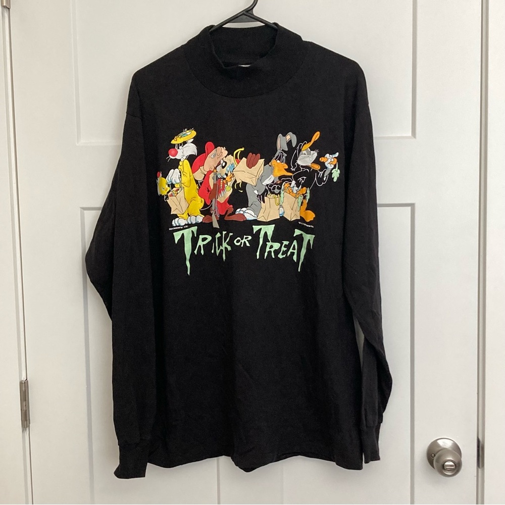 Vintage United Brands International(UBI) Men’s Black Long Sleeves, Size L